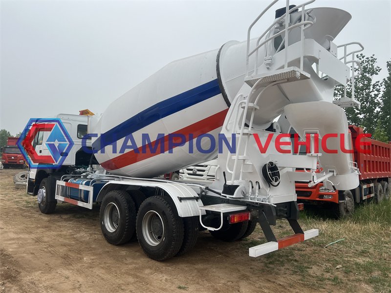 HOWO Used 6x4 Mixer Truck